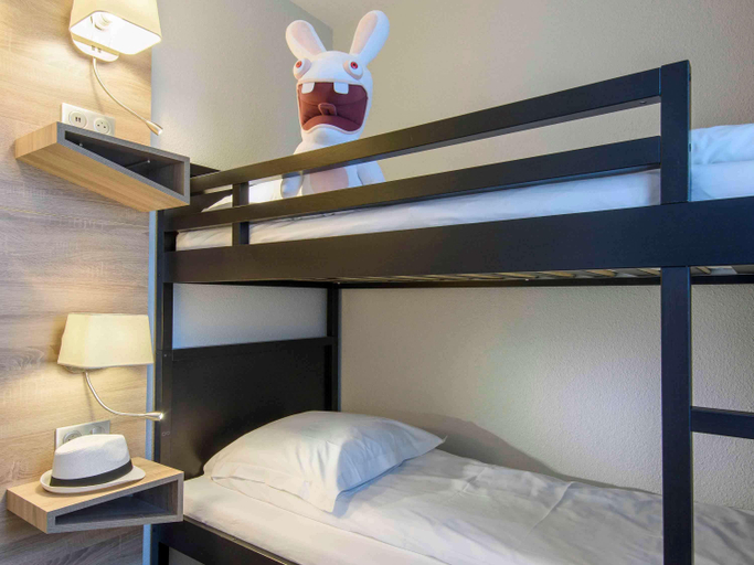 Bedroom 4, Hôtel Mercure Poitiers Site du Futuroscope, Vienne