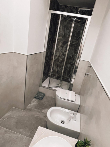 Others 2, Casa Vacanza San Donato, Milano