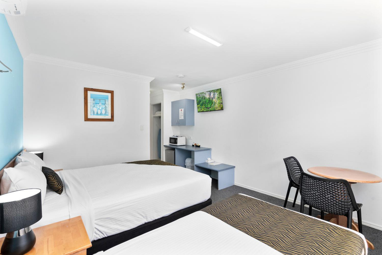Bedroom 6