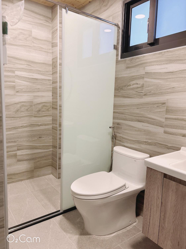 Bathroom 4, Small Wood Hostel, Taitung