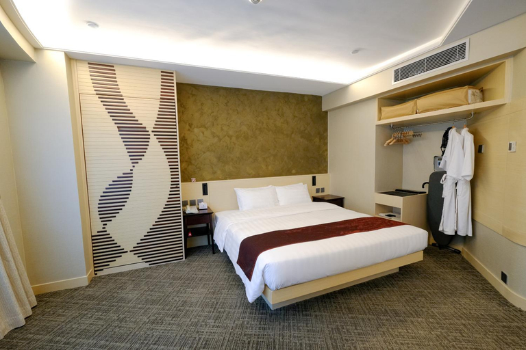 Bedroom 6