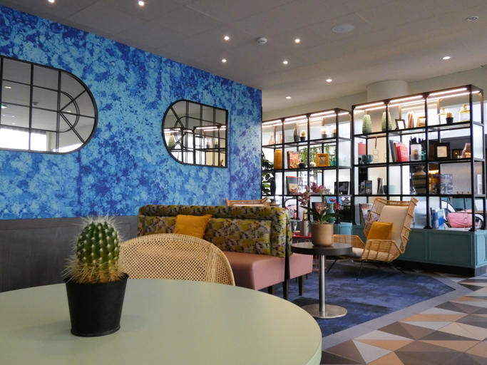 Public Area 2, Ibis styles Evry Courcouronnes, Essonne