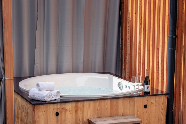 Bathroom, Alpenchalets Biberwier by ALPS RESORTS, Reutte