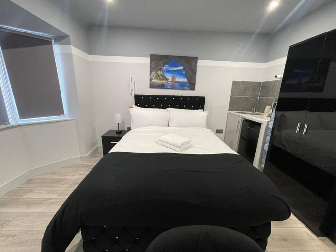 Others 5, Letzi Ensuite, 15 Min to Heathrow, Fast WiFi, London