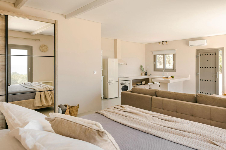Others 3, Zen Villas, Ionian Islands