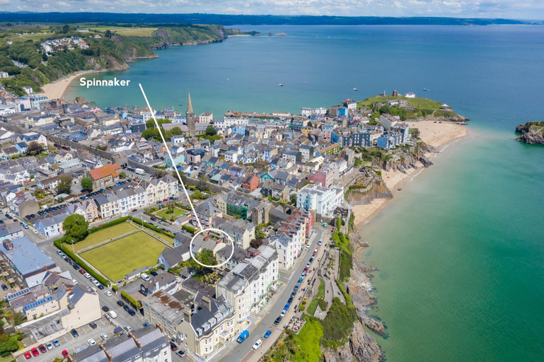 Others 5, Spinnaker - Close to Town, Sea Views, Pembrokeshire