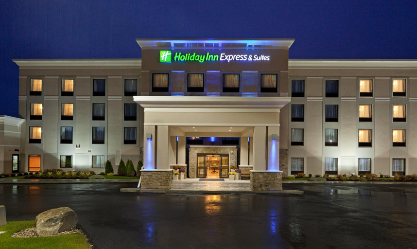 Exterior & Views 5, Holiday Inn Express & Suites MALONE, Franklin