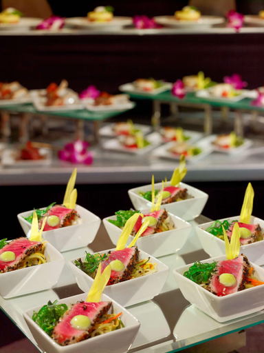 Food & Drinks