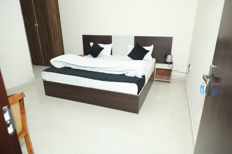 Others 2, Shri Ved Hotel, Gurgaon