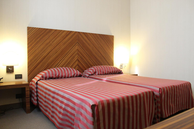 Bedroom 12