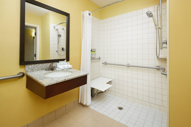 Bathroom 9