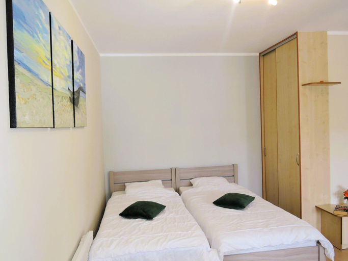 Others 5, Apartment in Misdroy by Sandy Beaches, Kamień