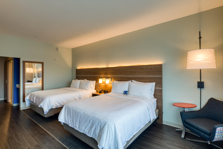 Bedroom 18