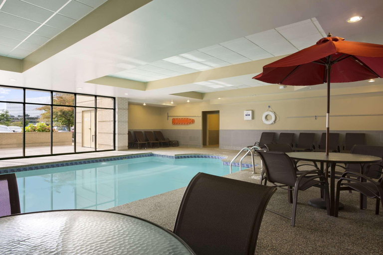 Sport & Beauty 5, Embassy Suites by Hilton Cleveland Beachwood, Cuyahoga