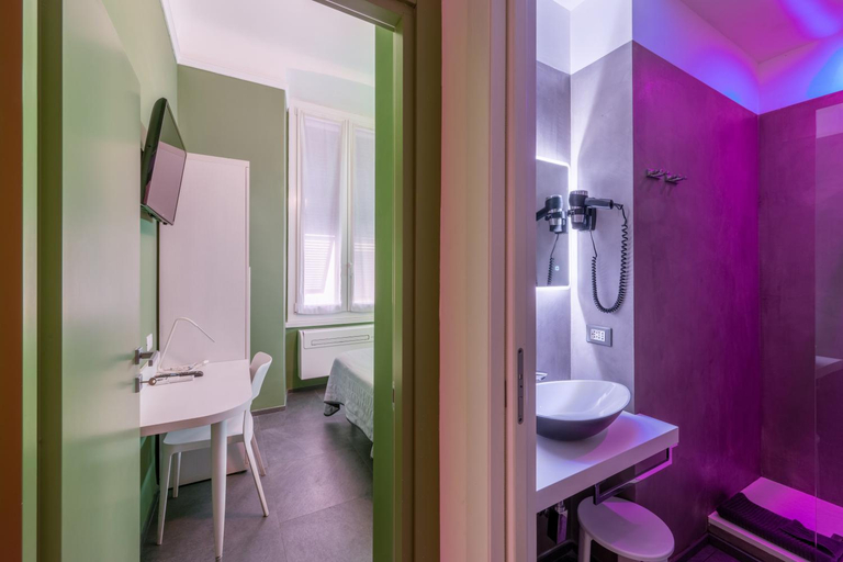 Bathroom 7