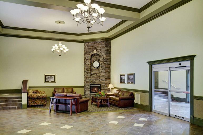 Public Area 2, Nova Inn Edson, Division No. 14