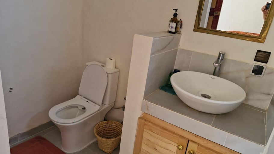 Bathroom, Chez Youba, Azilal
