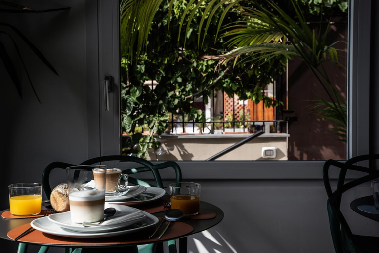 Food & Drinks 5, Luxury B&b Euphorbia, Catania