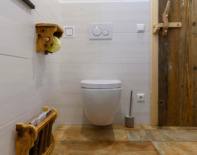 Bathroom 2, Goiserer Chalet, Gmunden