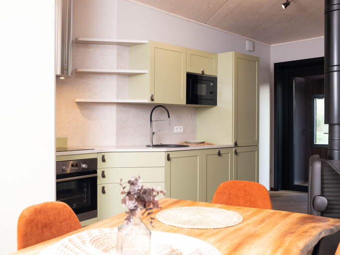 Others 5, Luxurious Nature Escape, Hainaut