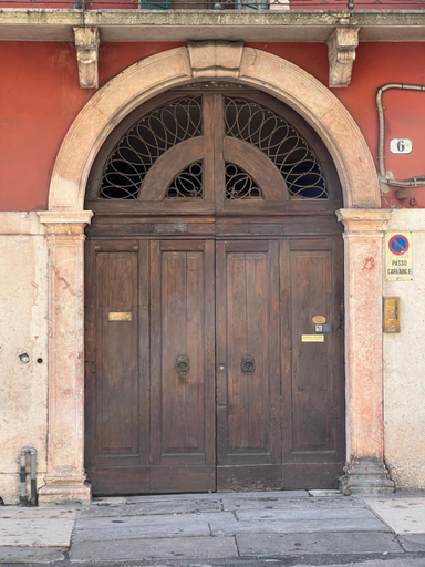 Others 2, Residenza Scaligera, Verona