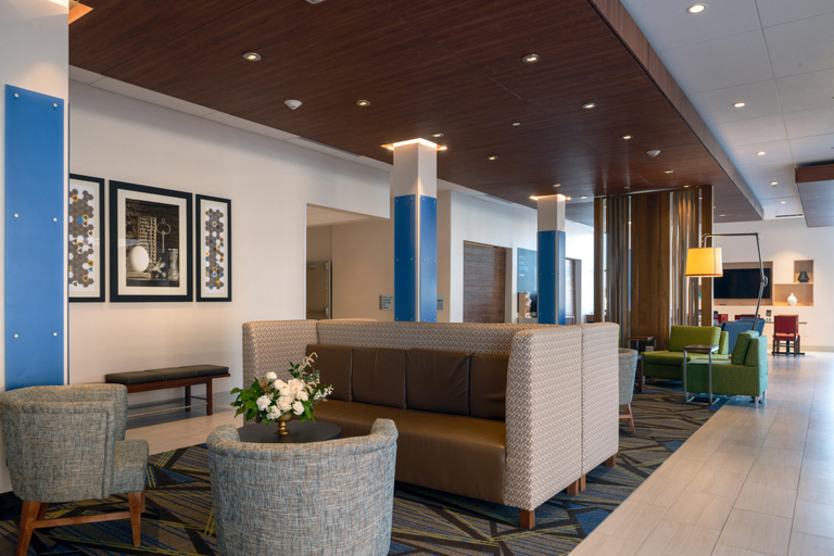 Public Area, Holiday Inn Express & Suites TULSA DOWNTOWN by IHG, Tulsa