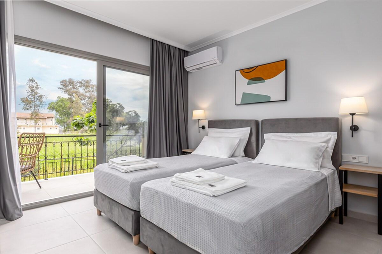 Bedroom 3, Comissa Luxury Suites, Junior 1, Ionian Islands