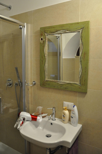 Bathroom 5, B&B Albornoz, Pesaro E Urbino