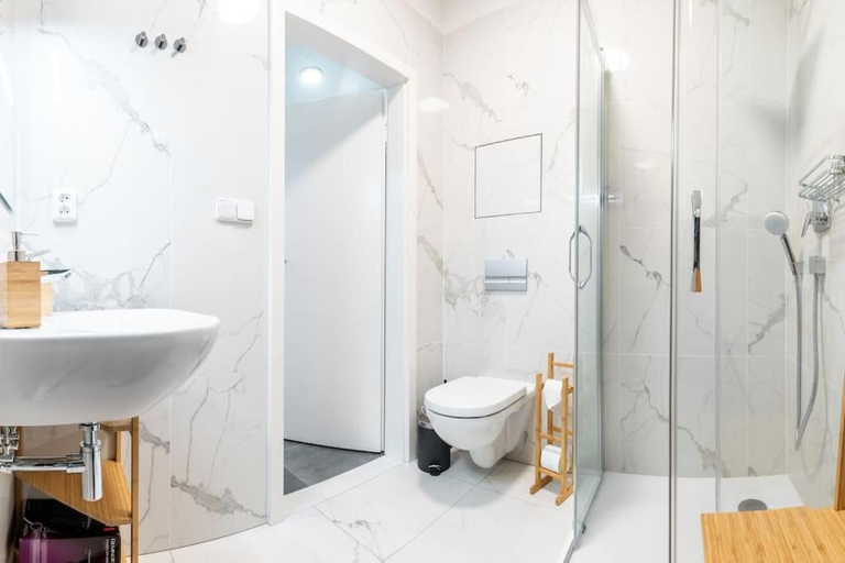Bathroom 3, Horský apartmán v resortu se službami a wellness, Trutnov