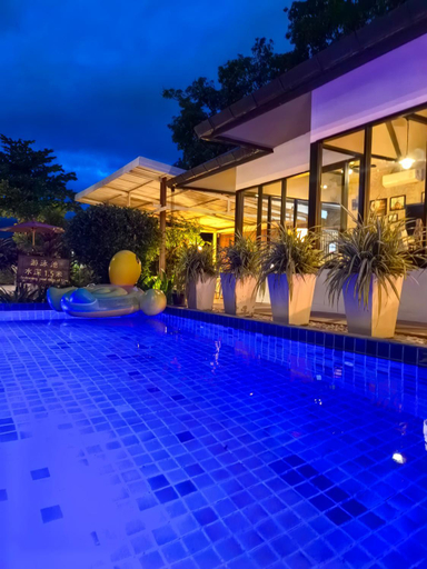 Swimming Pool 3