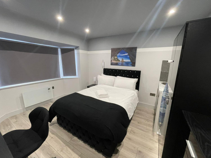 Others 3, Letzi Ensuite, 15 Min to Heathrow, Fast WiFi, London