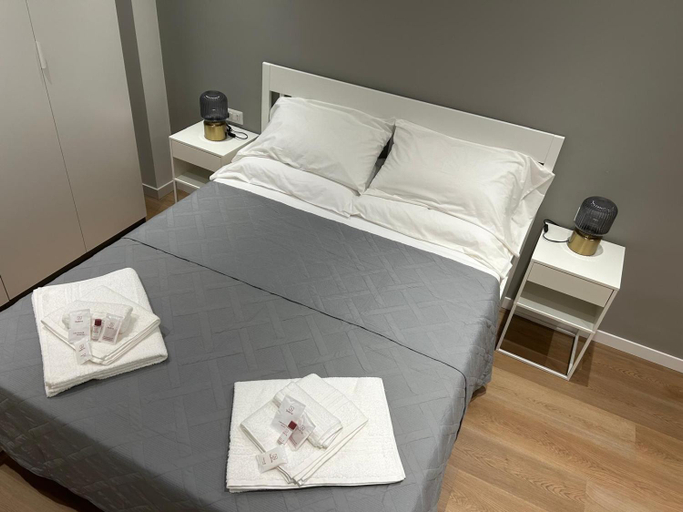 Bedroom, Simon's House, Roma