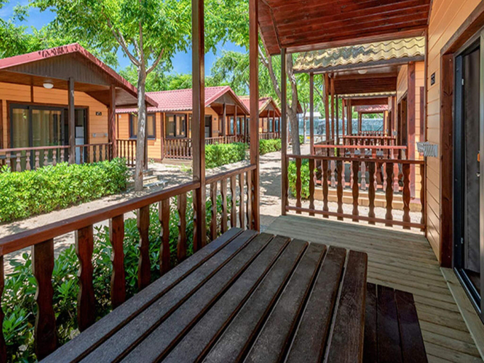 Others 4, Chalet in Blanes near the Beach  Pool, Girona