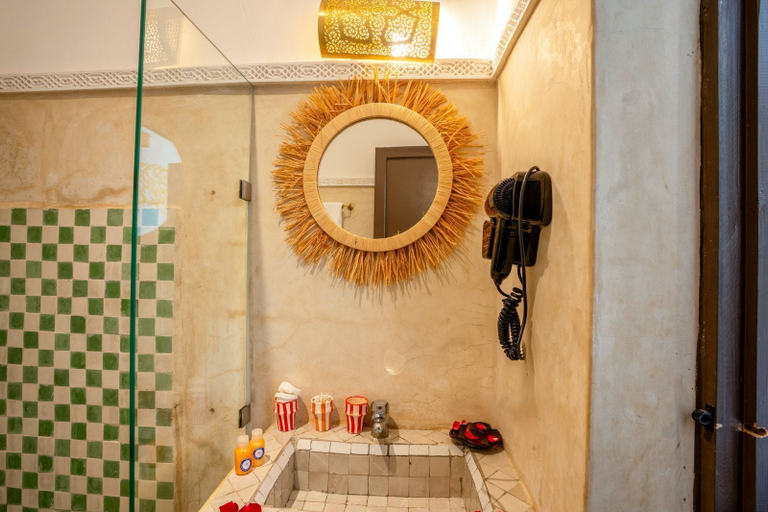 Bathroom 2, Riad Nowara & Spa, Marrakech