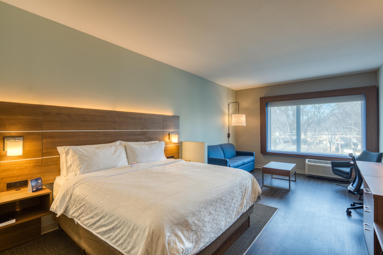 Bedroom 8