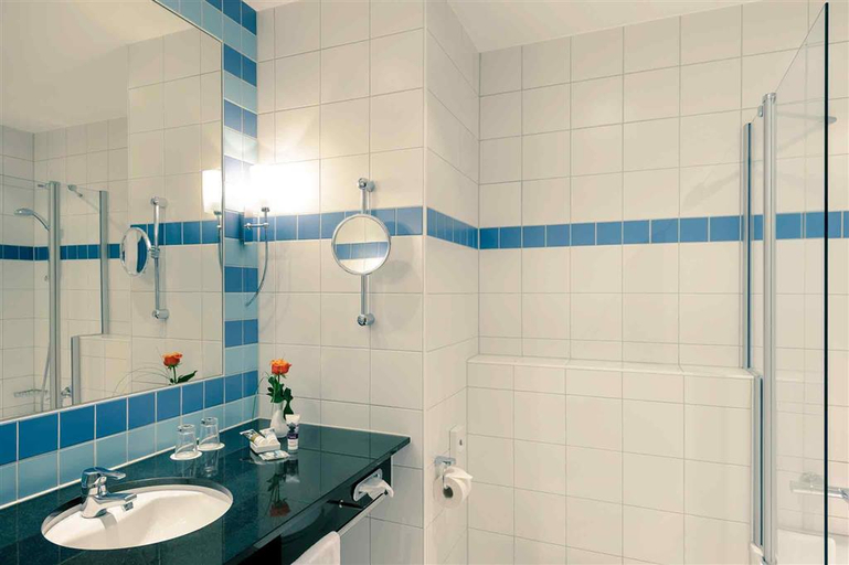 Bathroom 5, Mercure Frankfurt Eschborn Sued, Main-Taunus-Kreis