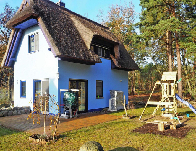 Exterior & Views 1, Thatched House in Usedom Near Lagoon, Vorpommern-Greifswald