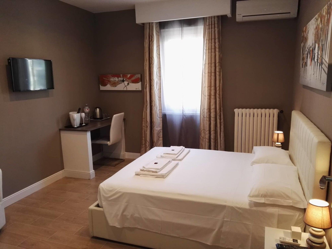 Bedroom 3, Tolli Rooms, Rome