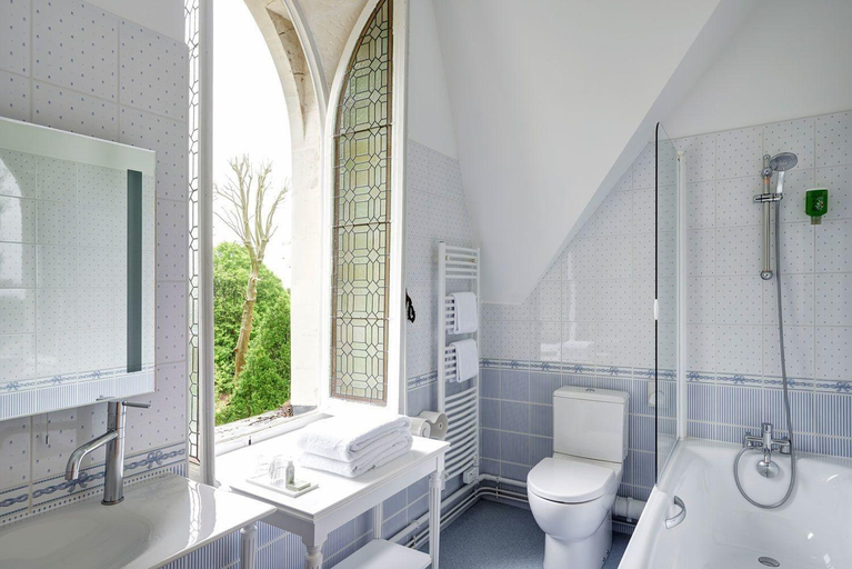 Bathroom 4, Manoir De Contres, Loir-et-Cher