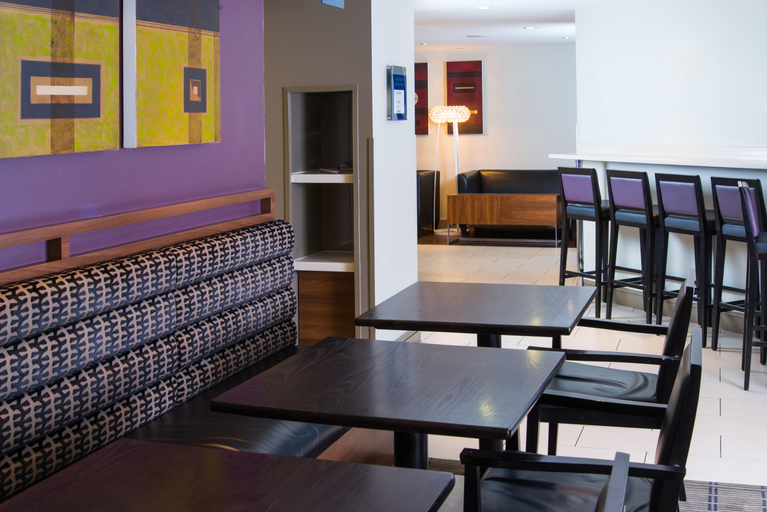 Food & Drinks 5, Holiday Inn Express STIRLING by IHG, Stirling