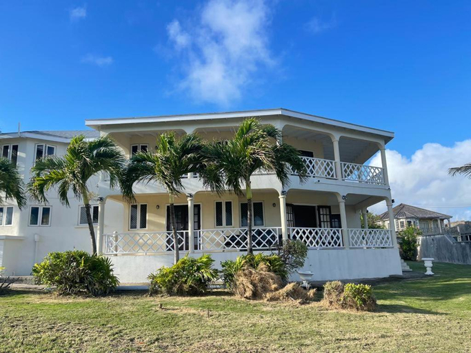 Exterior view 4, 'PARLATUVIER' 4 bedroom ocean view home
