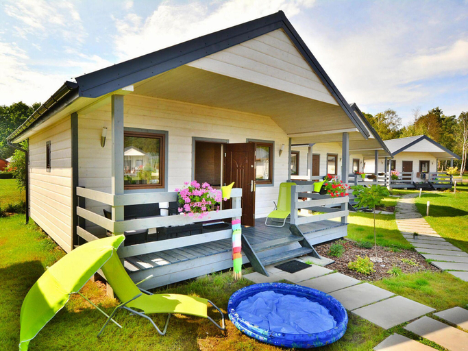 Exterior & Views 1, Holiday homes with air conditioning, pool, jacuzzi, Sławno
