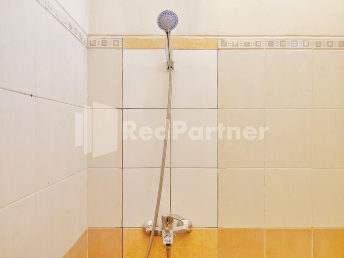 Bathroom 4