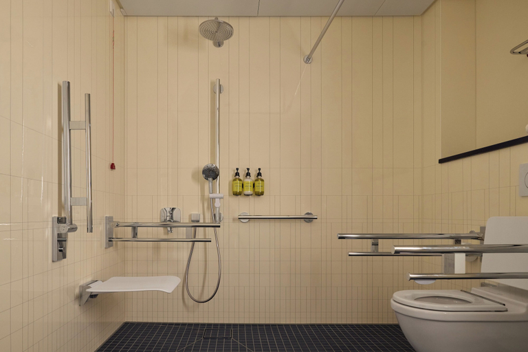 Bathroom 5, Kimpton Main Frankfurt by IHG, Frankfurt am Main