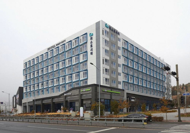 Exterior & Views 4, Yeosu Ungcheon First by Sota, Yeosu