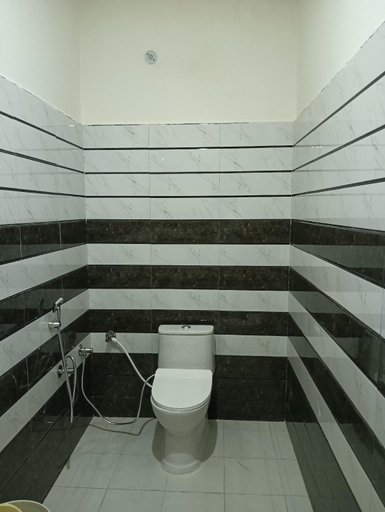 Bathroom, BRS Homestay, Uttarkashi