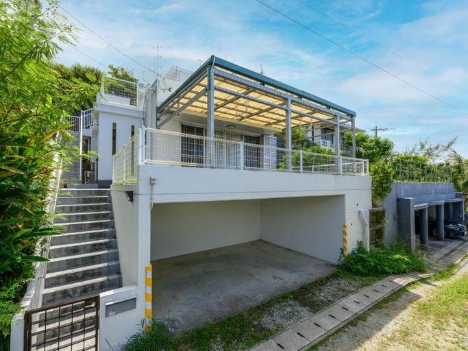 Exterior view, SEA EIRENE Hillstop Onnason, Onna