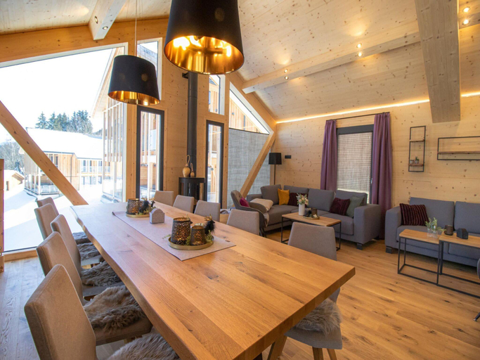 Others 5, Welcoming chalet with wellness, Liezen