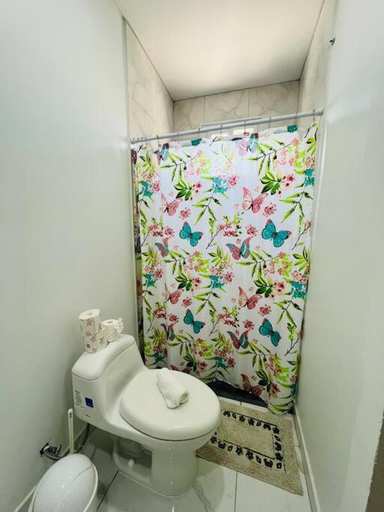 Bathroom 4, The Gold Vacation Apartments & Villa Aruba
