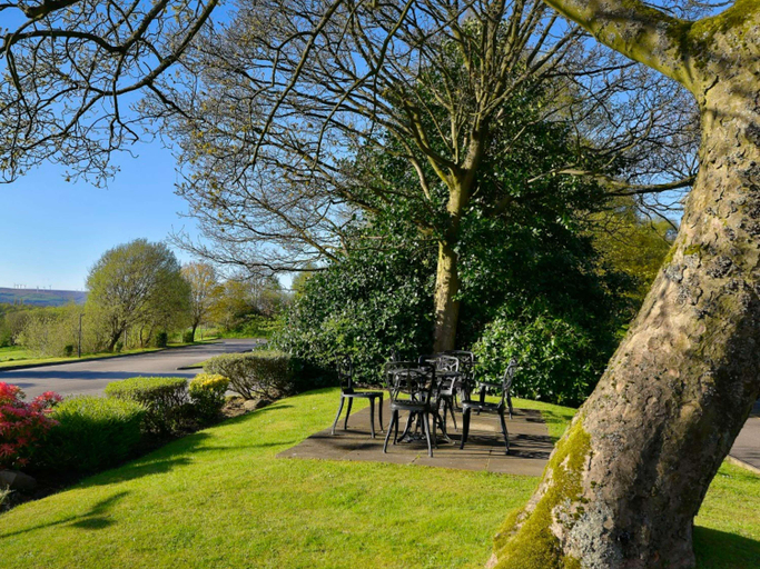 Exterior & Views 2, Mercure Manchester Norton Grange Hotel & Spa, Rochdale